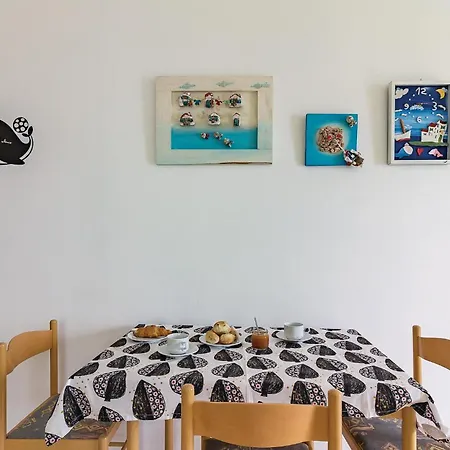 Gorgeous In With Kitchen Apartment