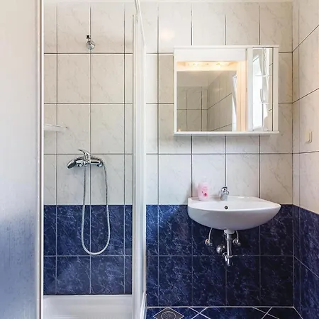 Gorgeous In With Kitchen Pula