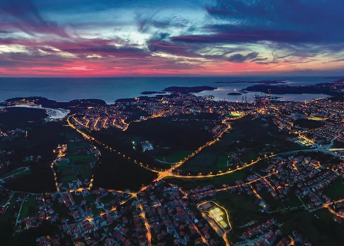 1 Bedroom Stunning In