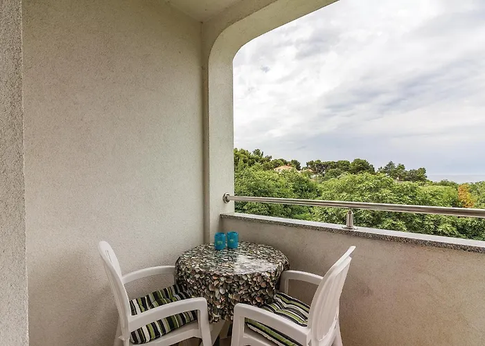 1 Bedroom Stunning In Διαμέρισμα